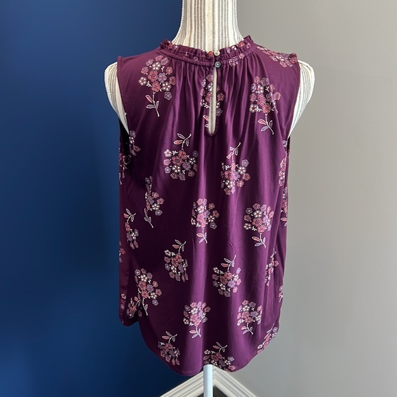 LOFT Ruffle Neck Sleeveless Mixed Media Shell - Medium - Picture 4 of 9